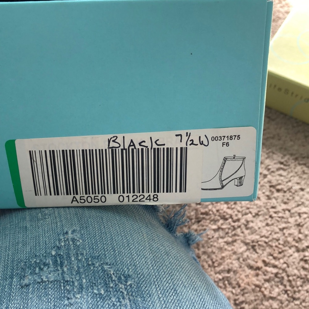 Shoes - Picture 2 of 3